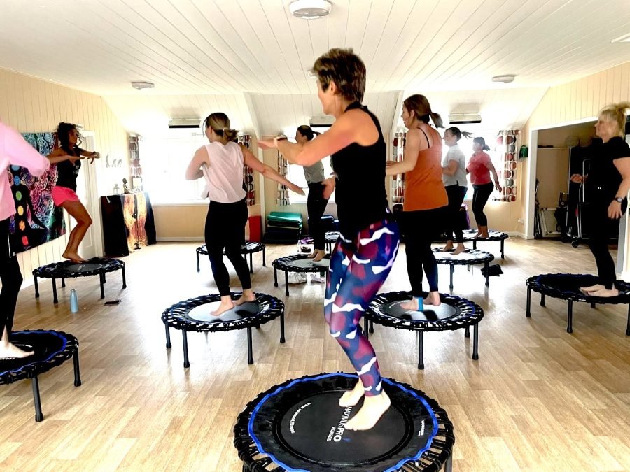 BIS-25-rebounding-7-900x675